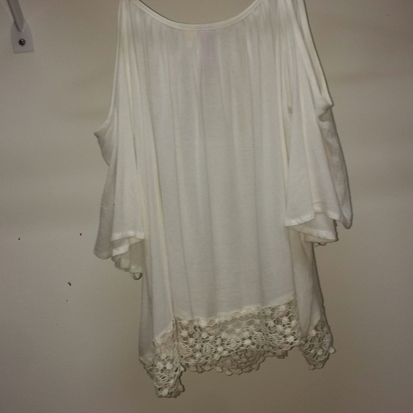 Lace white top!!! - Picture 6 of 6